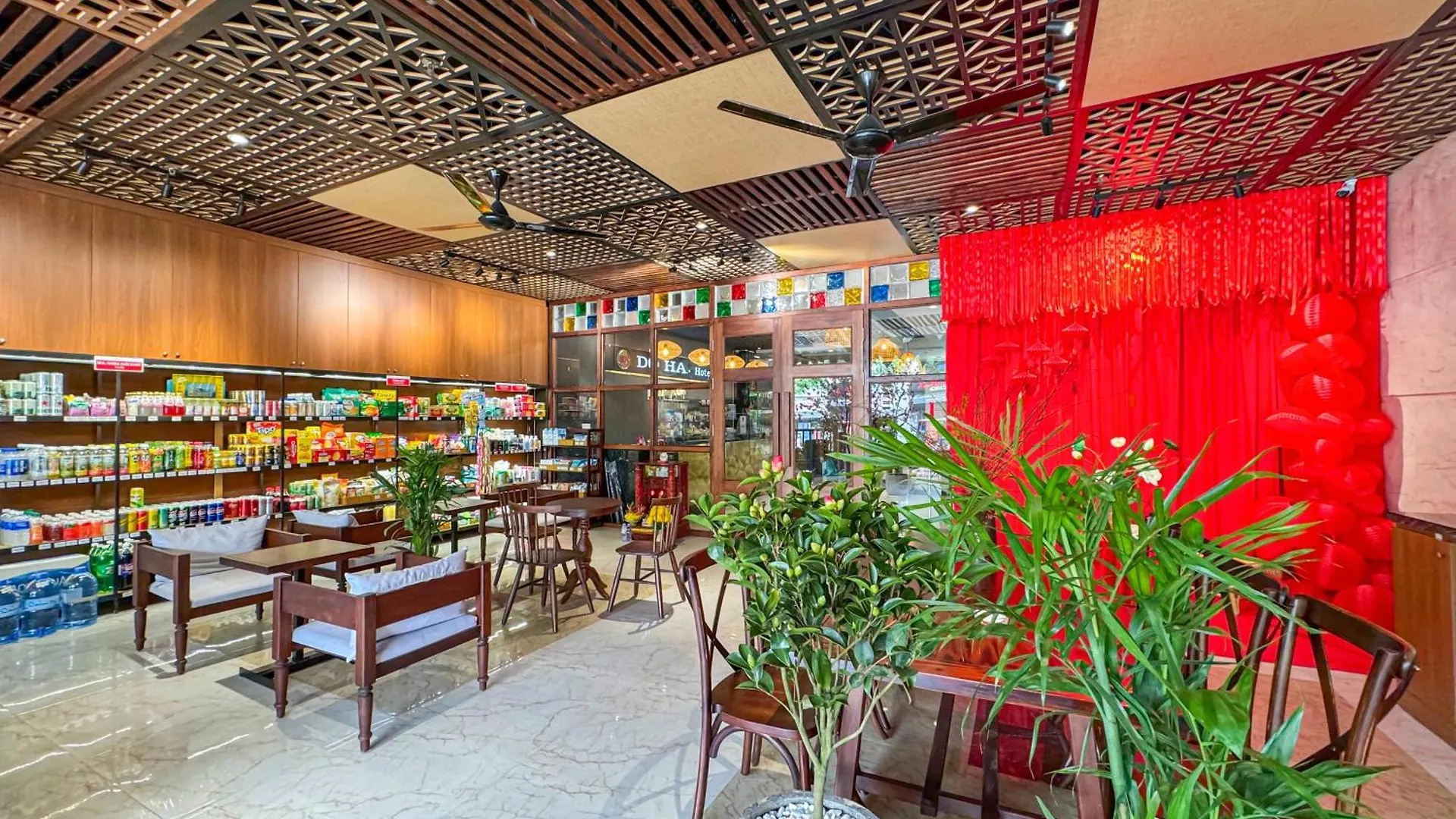 Doha Hotel And Apartment Near Danang Airport Vietnam