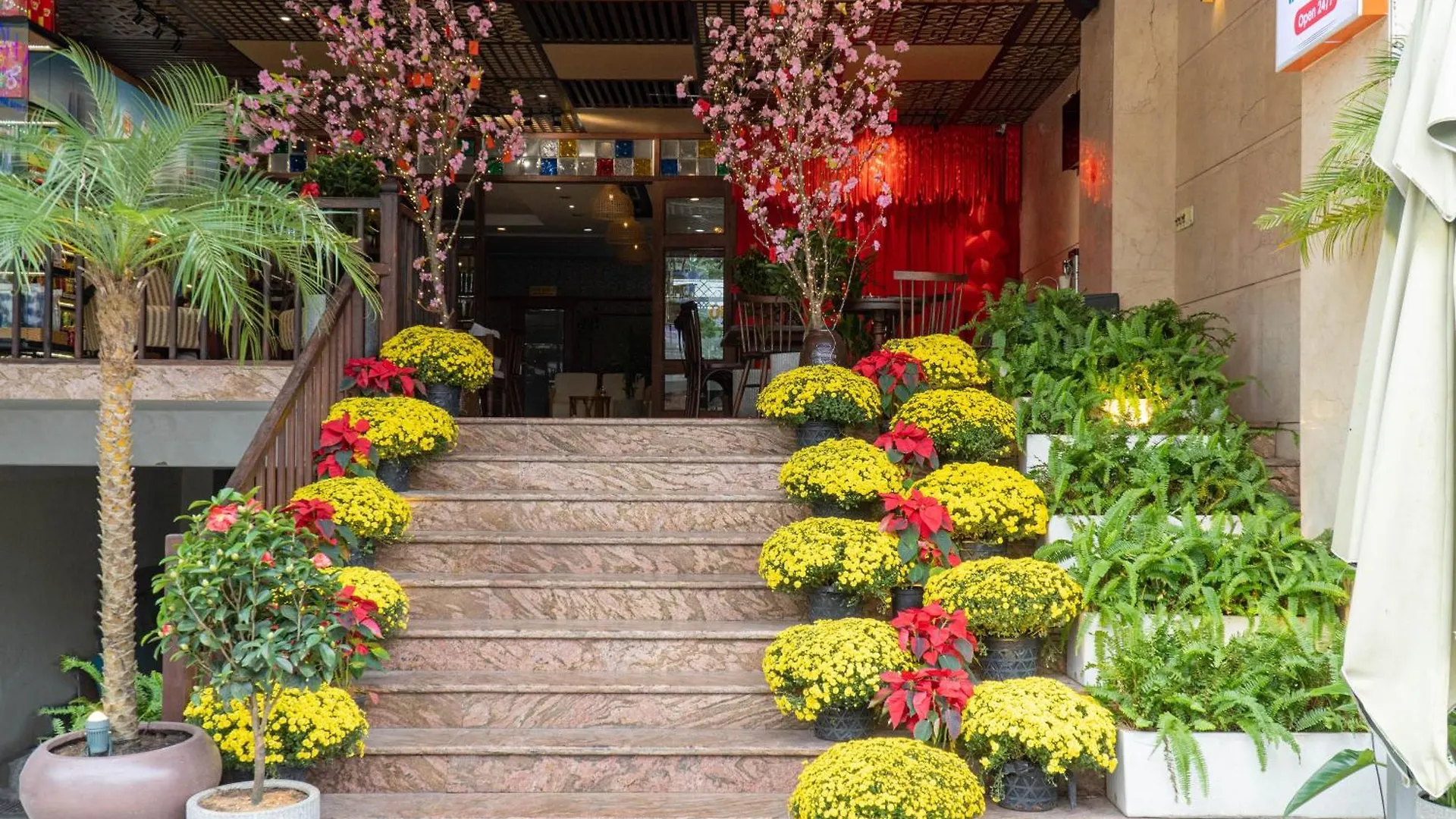 Doha Hotel And Apartment Near Danang Airport 3*, Da Nang